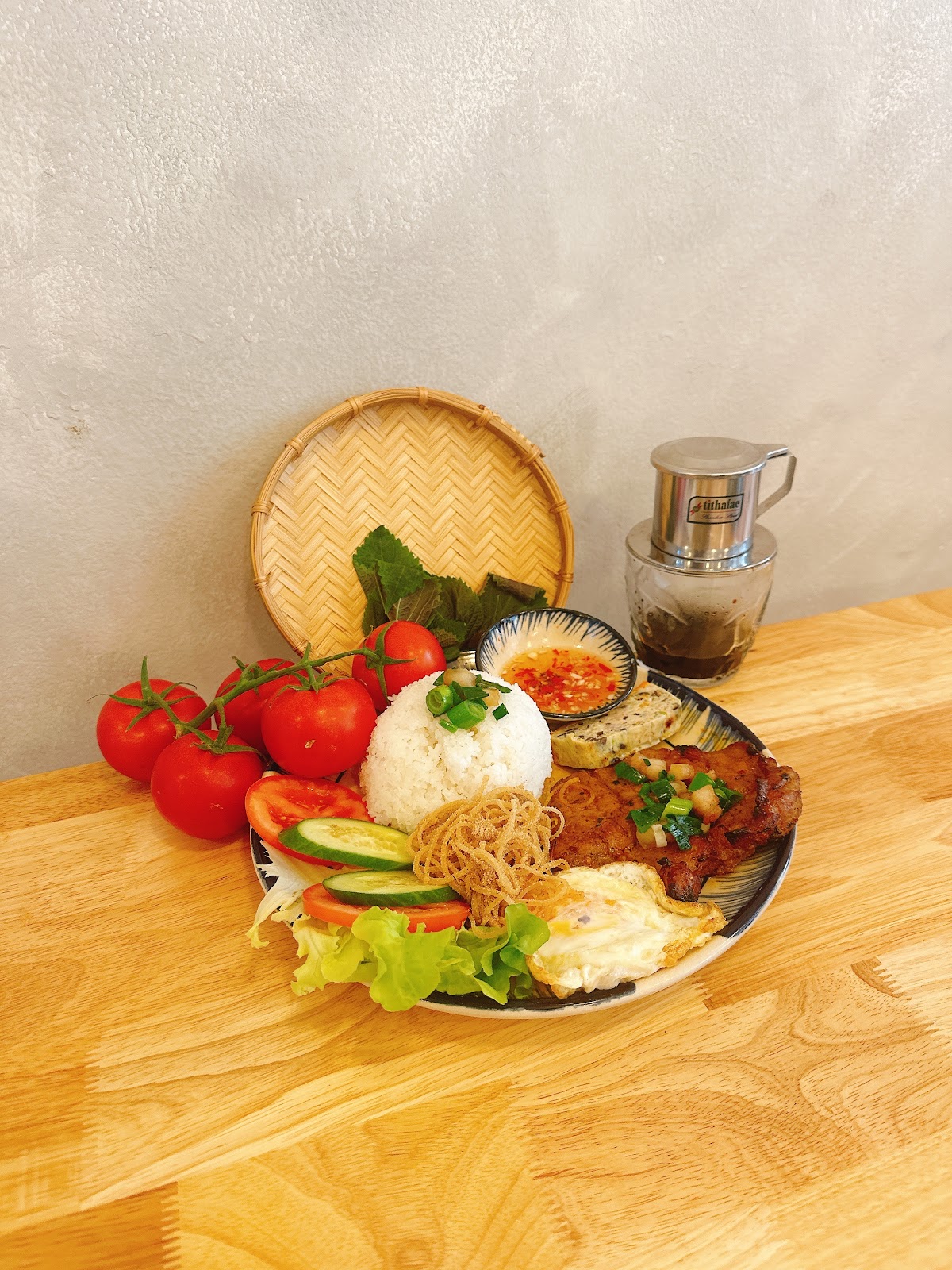 cơm tấm at Alo Viet Food
