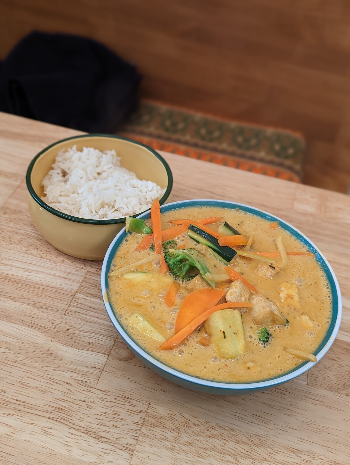 curry at Twister Sister